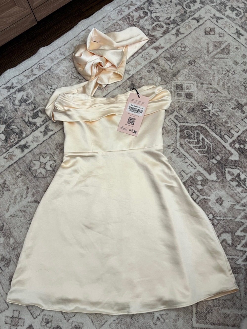 Satin Off-White Strapless Mini Dress